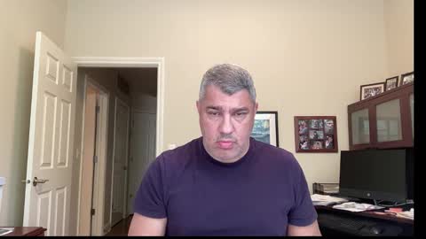 Snapshot of showmet chatting on 14, 10, 2025 Chicago Guy online show from 14, 10, 2025