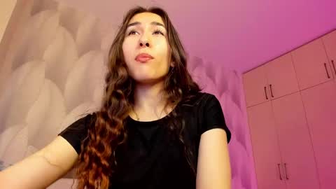 Snapshot of shy_bambiii chatting on 6, 12, 2024 Mika online show from 6, 12, 2024