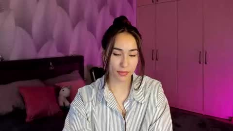 Snapshot of shy_bambiii chatting on 29, 1, 2025 Mika online show from 29, 1, 2025