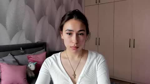 Snapshot of shy_bambiii chatting on 8, 2, 2025 Mika online show from 8, 2, 2025