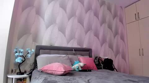 Snapshot of shy_bambiii chatting on 10, 2, 2025 Mika online show from 10, 2, 2025