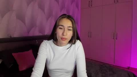 Snapshot of shy_bambiii chatting on 9, 3, 2025 Mika online show from 9, 3, 2025