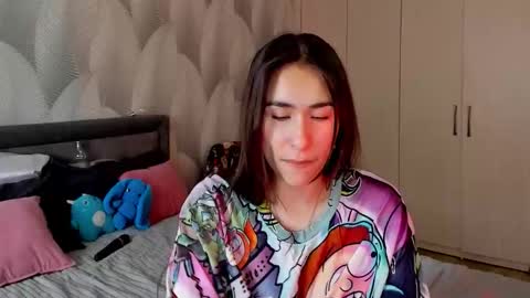 Mika online show from 14, 11, 2025