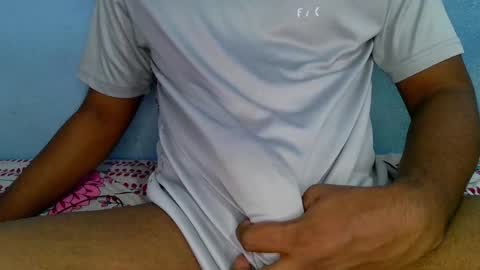 shyeyes online show from 17, 12, 2024