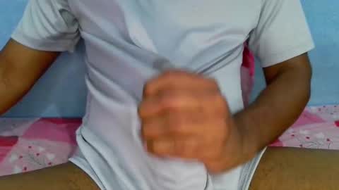 shyeyes online show from 28, 2, 2025