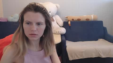 Snapshot of shy_moony chatting on 13, 4, 2026 just Alex online show from 13, 4, 2026