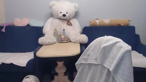 Snapshot of shy_moony chatting on 5, 5, 2026 just Alex online show from 5, 5, 2026