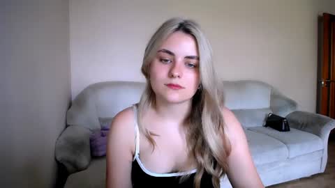 Snapshot of shy_sabrina_ chatting on 4, 7, 2026 shy_sabrina_ online show from 4, 7, 2026