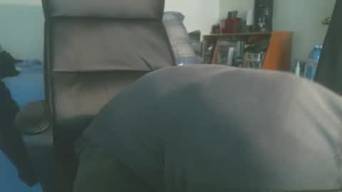 Snapshot of shyboyhugecum2020 chatting on 9, 5, 2026 shyboyhugecum2020 online show from 9, 5, 2026