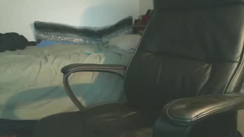 Snapshot of shyboyhugecum2020 chatting on 20, 5, 2026 shyboyhugecum2020 online show from 20, 5, 2026