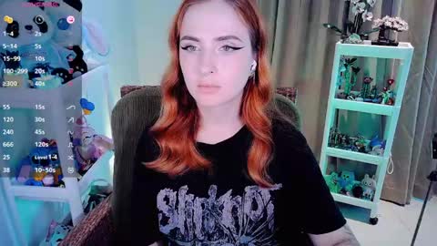 Snapshot of shyfoxxxy chatting on 28, 4, 2026 Effie online show from 28, 4, 2026