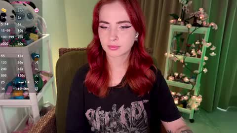 Snapshot of shyfoxxxy chatting on 24, 6, 2026 Effie online show from 24, 6, 2026
