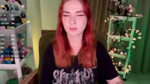 Snapshot of shyfoxxxy chatting on 17, 7, 2026 Effie online show from 17, 7, 2026