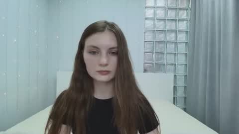 Snapshot of shyly_lisa chatting on 13, 6, 2026 shyly_lisa online show from 13, 6, 2026