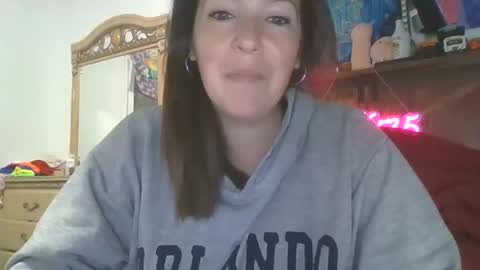 Snapshot of shymilf535 chatting on 27, 4, 2026 RBXs Princess online show from 27, 4, 2026