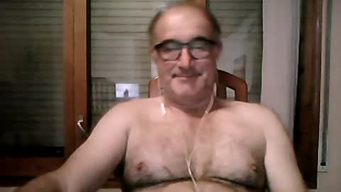 Snapshot of shymmy10 chatting on 7, 8, 2026 shymmy10 online show from 7, 8, 2026