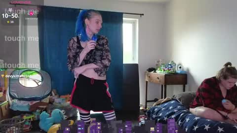 Hippie online show from 29, 4, 2026