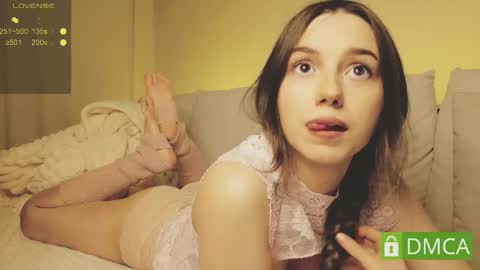 Snapshot of shypeachmaru chatting on 29, 4, 2026 Mary online show from 29, 4, 2026