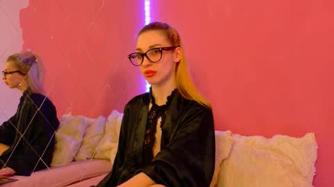 Snapshot of sia_a chatting on 9, 2, 2026 Anastasia online show from 9, 2, 2026