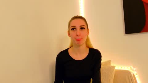 Snapshot of sia_a chatting on 27, 2, 2026 Anastasia online show from 27, 2, 2026