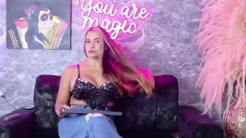 Snapshot of siamarlin chatting on 9, 5, 2026 siamarlin online show from 9, 5, 2026
