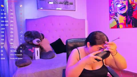 SIENNA  online show from 28, 2, 2026