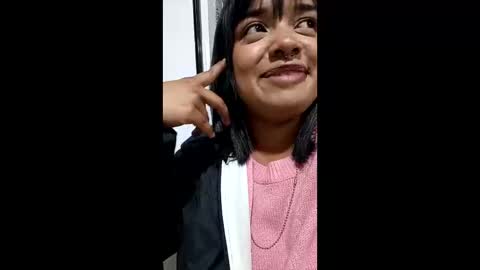 Snapshot of sienna_lux01 chatting on 23, 5, 2026 sienna_lux01 online show from 23, 5, 2026