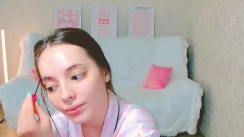 Snapshot of siennamia chatting on 8, 6, 2026 Sienna Mia online show from 8, 6, 2026