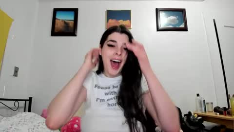Snapshot of sierrasquirter chatting on 17, 2, 2025 Sierra online show from 17, 2, 2025