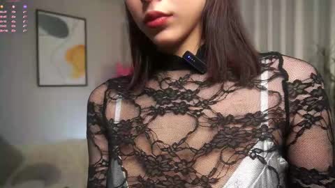 Eva  online show from 5, 10, 2025