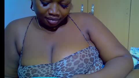 Snapshot of silky_caramel chatting on 10, 10, 2025 Caramel online show from 10, 10, 2025