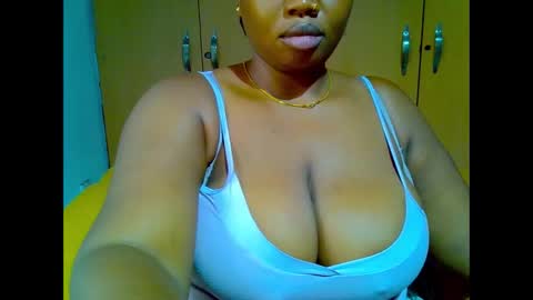 Snapshot of silky_caramel chatting on 21, 10, 2025 Caramel online show from 21, 10, 2025