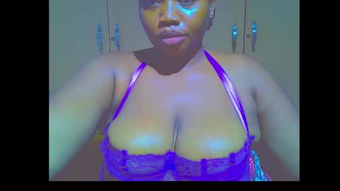 Snapshot of silky_caramel chatting on 22, 10, 2025 Caramel online show from 22, 10, 2025