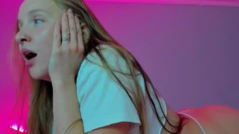 Mila online show from 30, 9, 2025