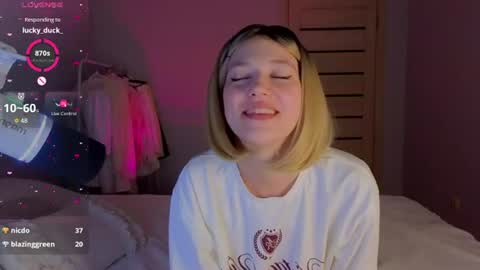 silly___woman online show from 28, 7, 2026