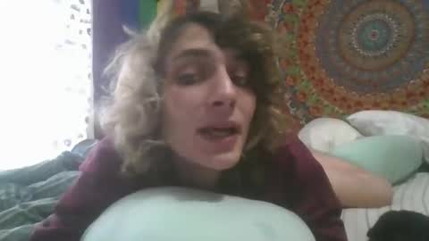 Hailey online show from 11, 11, 2025