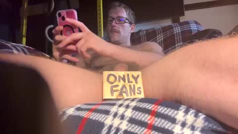 Snapshot of sillydillynewfie chatting on 13, 7, 2026 Silly Dilly Newfie online show from 13, 7, 2026