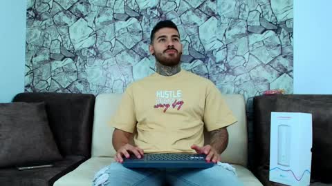 Snapshot of silvano_torrez chatting on 14, 12, 2024 silavno online show from 14, 12, 2024