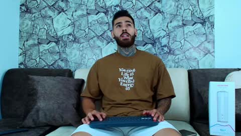 Snapshot of silvano_torrez chatting on 7, 2, 2025 silavno online show from 7, 2, 2025