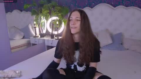 Snapshot of silvermuse chatting on 7, 6, 2026 silvermuse online show from 7, 6, 2026