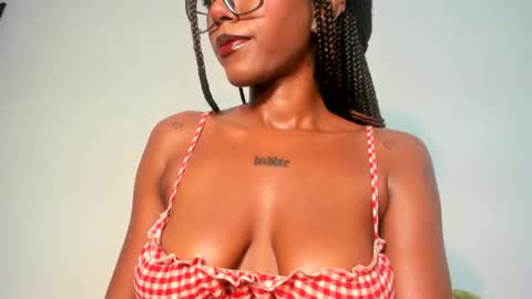 Snapshot of silverosequeen chatting on 9, 5, 2026 silverosequeen online show from 9, 5, 2026