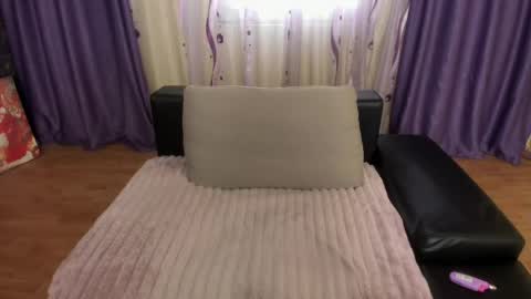 Snapshot of silvyalove chatting on 21, 4, 2026 Silvya online show from 21, 4, 2026