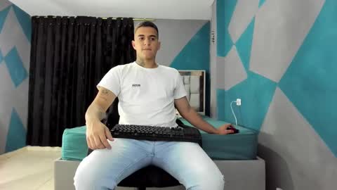 SIMON KELER online show from 5, 3, 2025