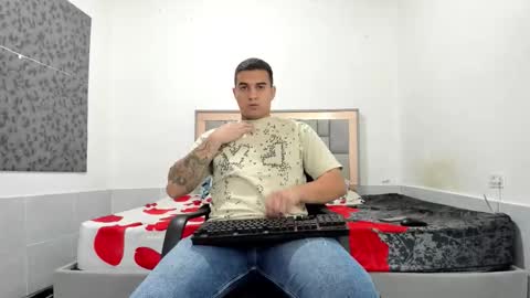 Snapshot of simonkeler chatting on 10, 2, 2026 SIMON KELER online show from 10, 2, 2026