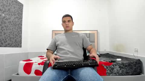 Snapshot of simonkeler chatting on 22, 2, 2026 SIMON KELER online show from 22, 2, 2026