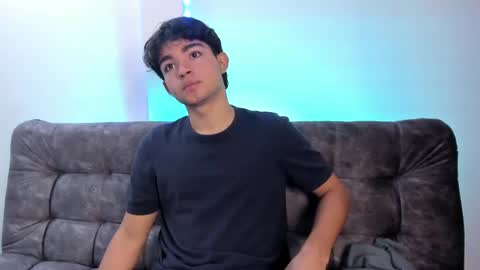 Snapshot of simonlambert__ chatting on 10, 1, 2025 Simon online show from 10, 1, 2025