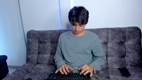 Snapshot of simonlambert__ chatting on 21, 1, 2025 Simon online show from 21, 1, 2025