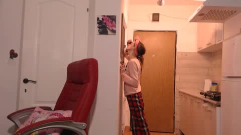 Snapshot of simyhvn chatting on 10, 2, 2026 simyhvn online show from 10, 2, 2026