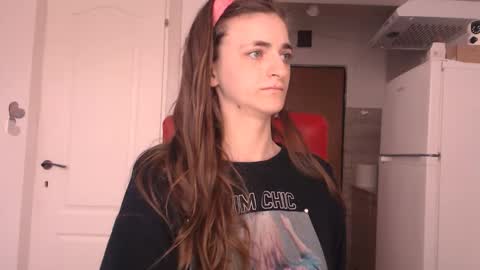 Snapshot of simyhvn chatting on 23, 3, 2026 simyhvn online show from 23, 3, 2026