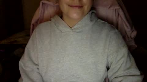 Snapshot of sindrastone chatting on 17, 12, 2024 Sindra online show from 17, 12, 2024